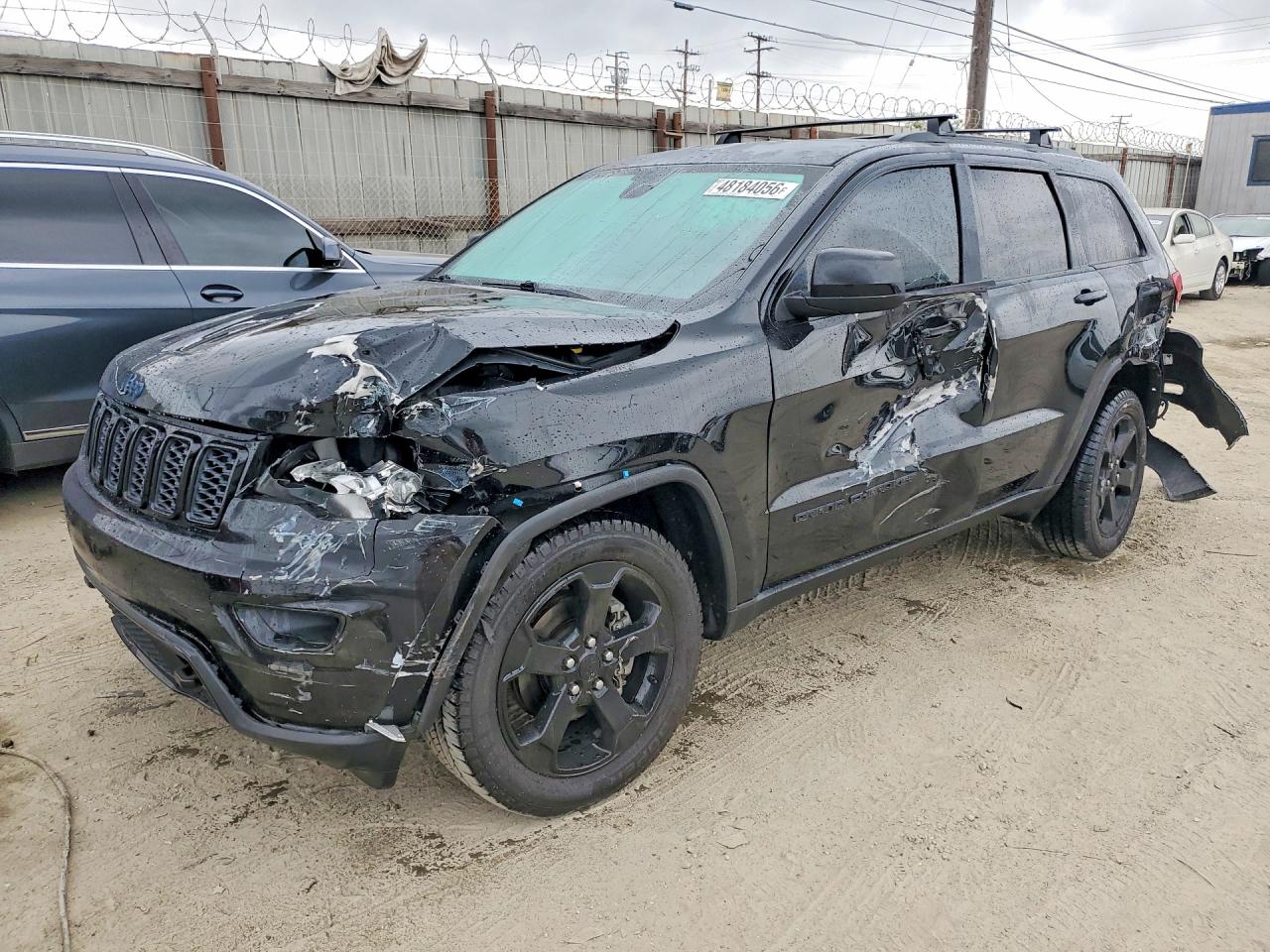 Salvage Jeep Grand Cherokee Image