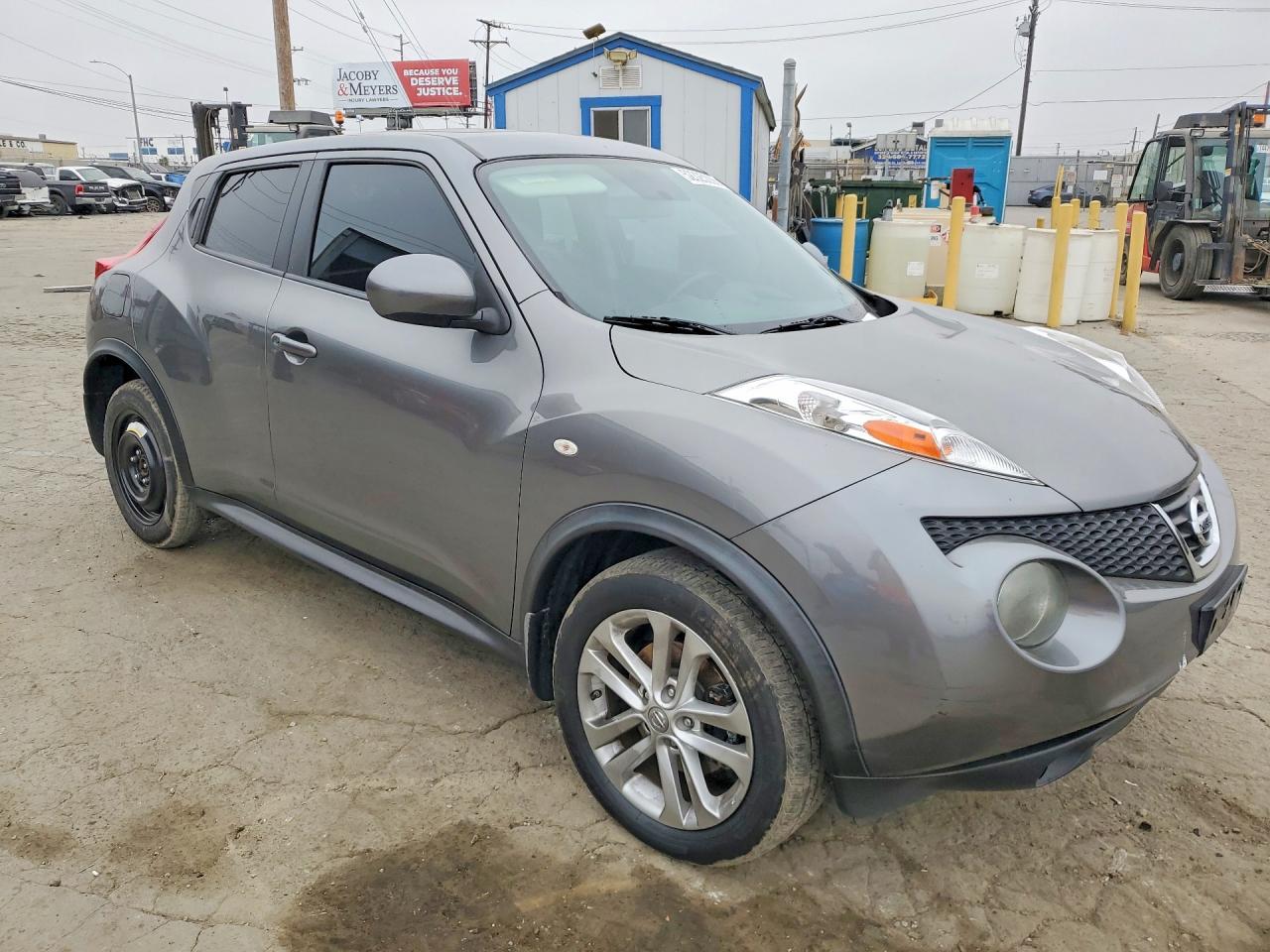 Nissan JUKE S