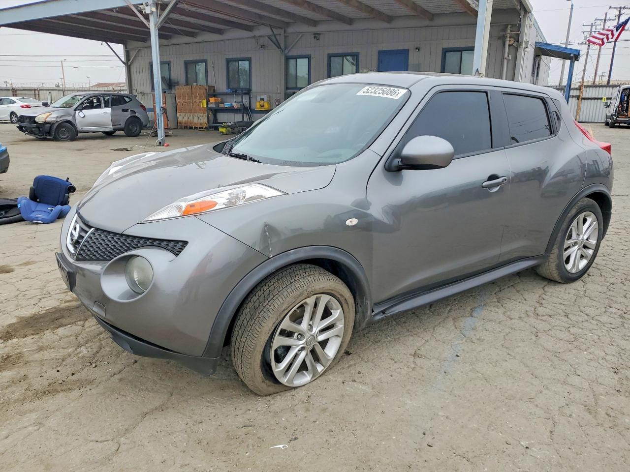 Salvage Nissan JUKE Image