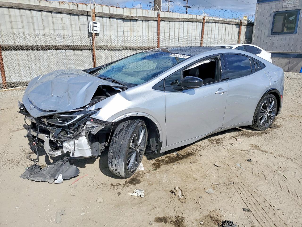 Salvage Toyota Prius Image