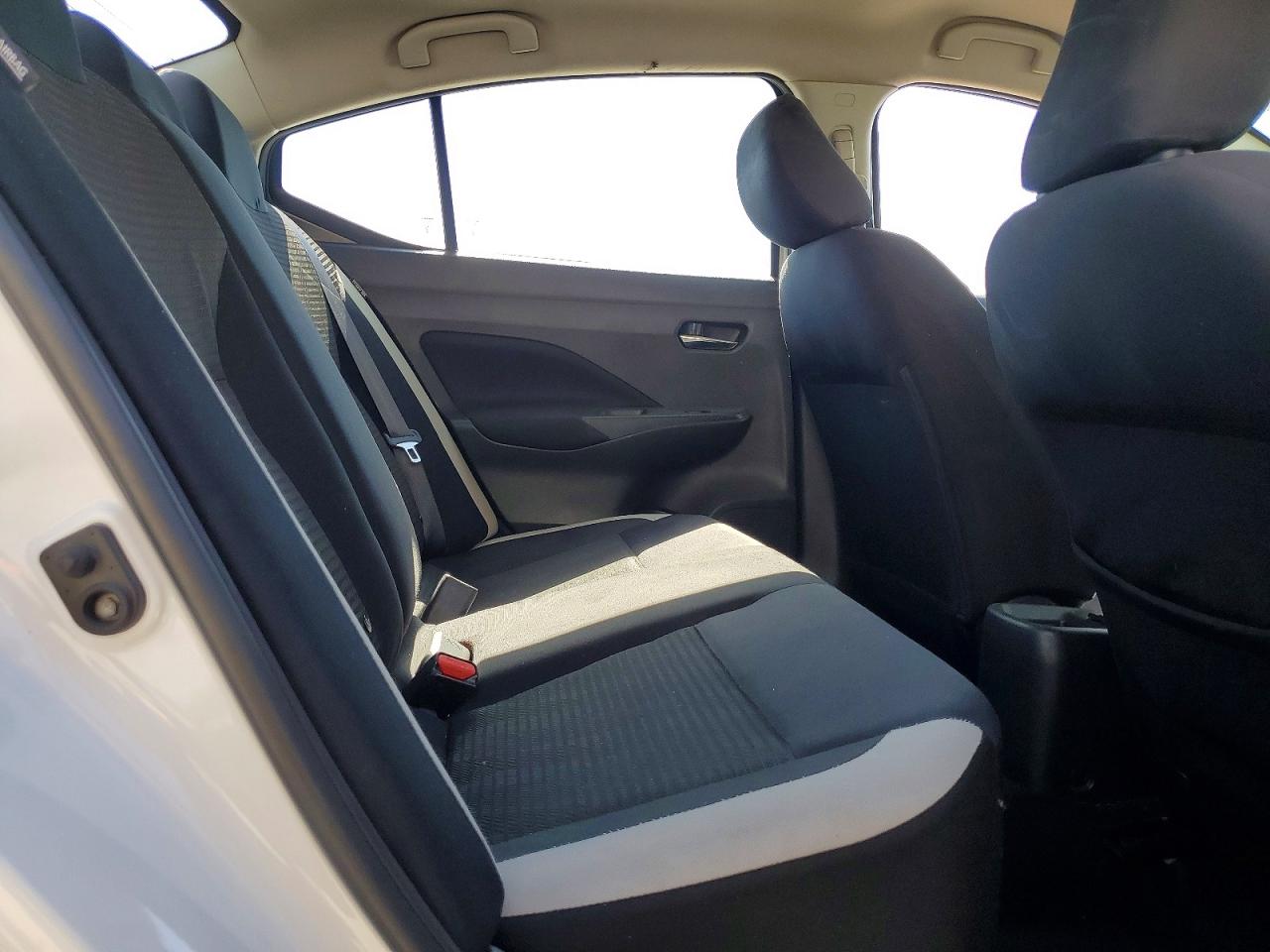 Nissan Versa Sv