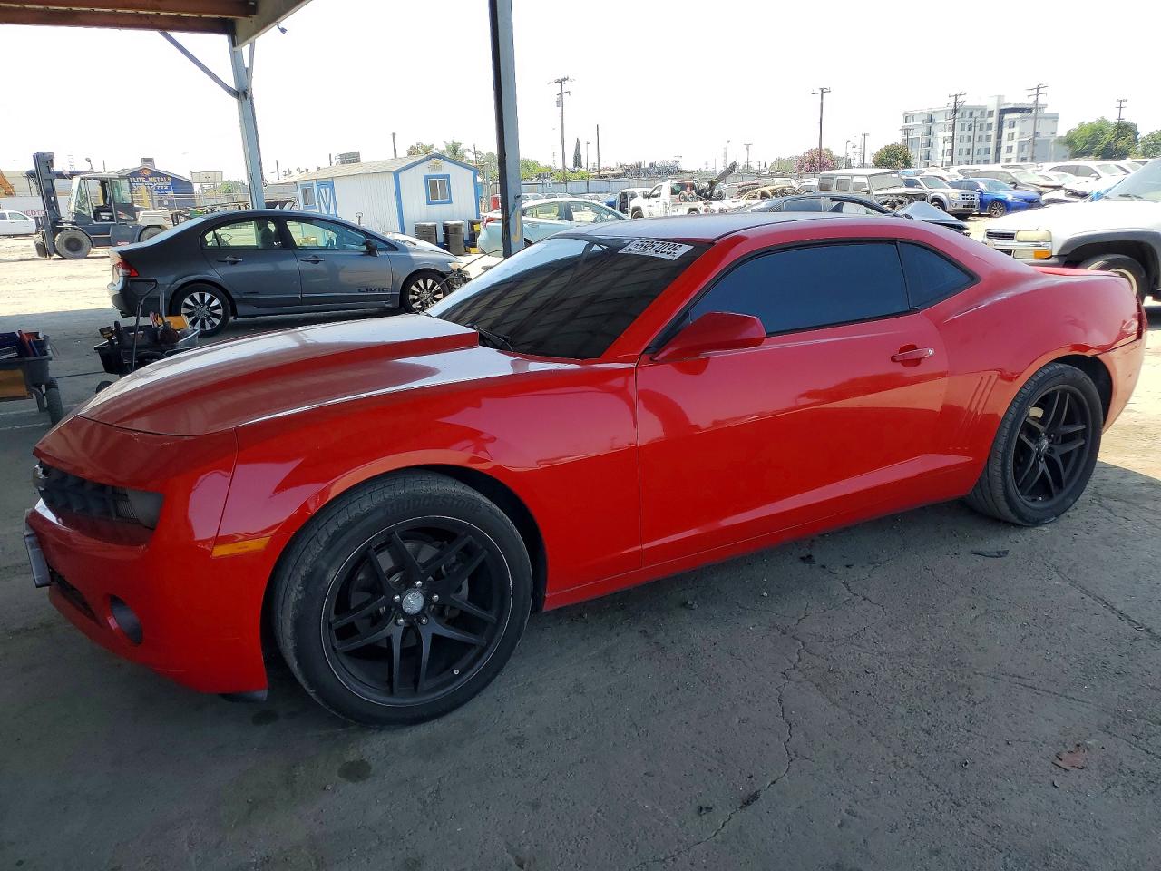 Salvage Chevrolet Camaro Image