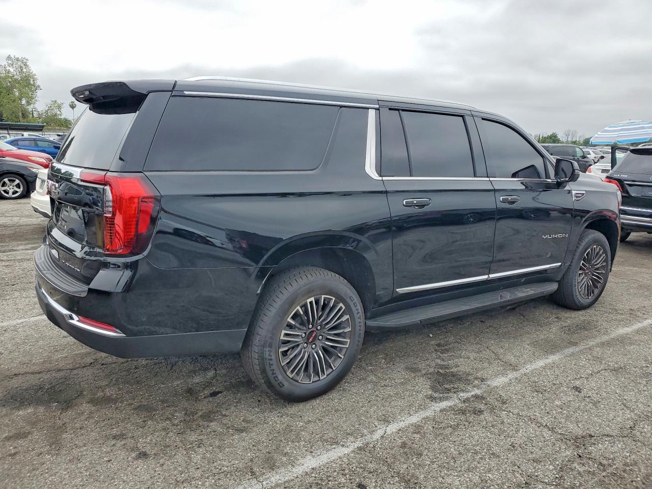 GMC Yukon Elevation