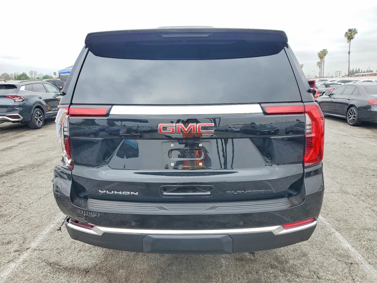 GMC Yukon Elevation