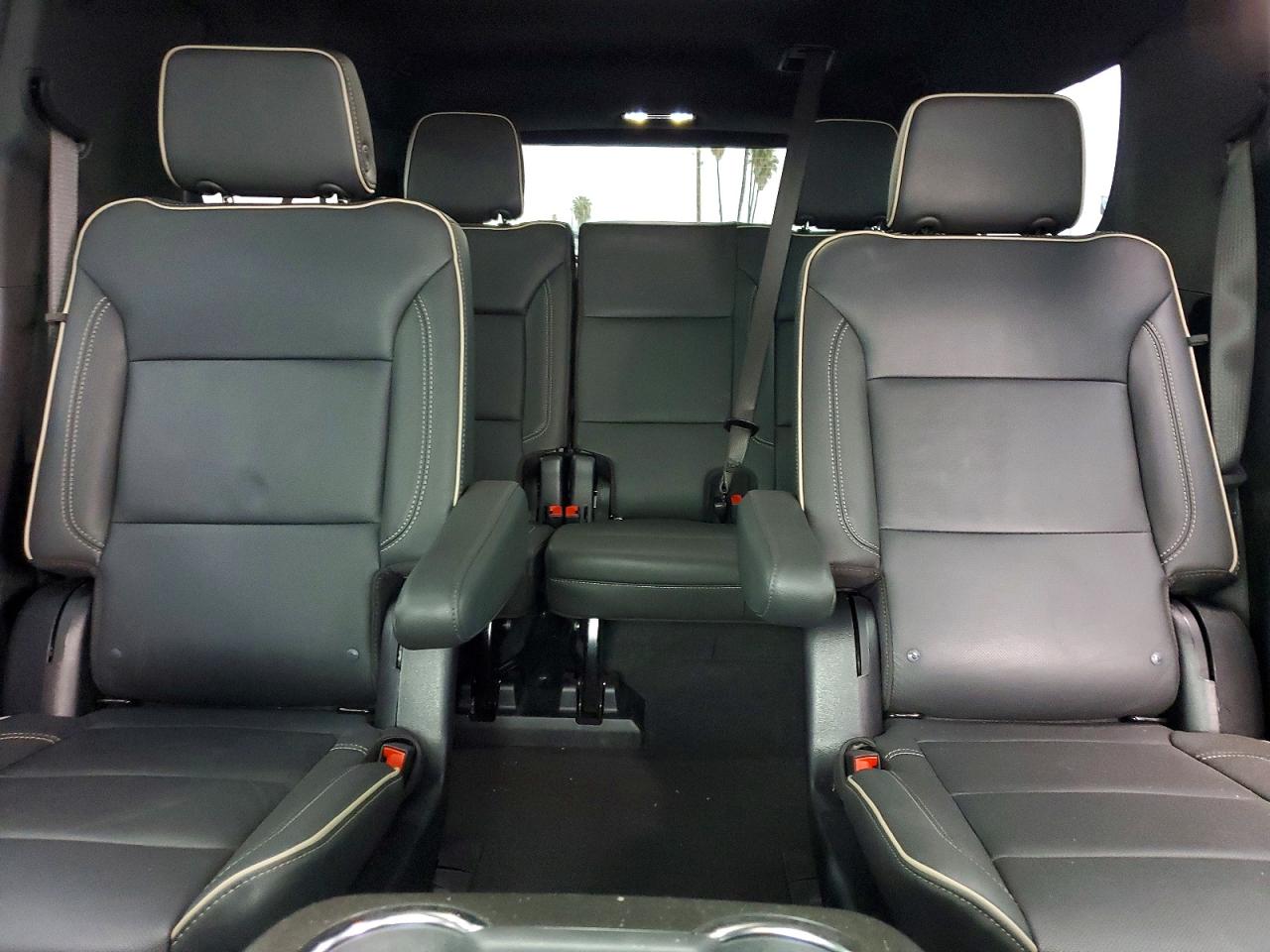 GMC Yukon Elevation