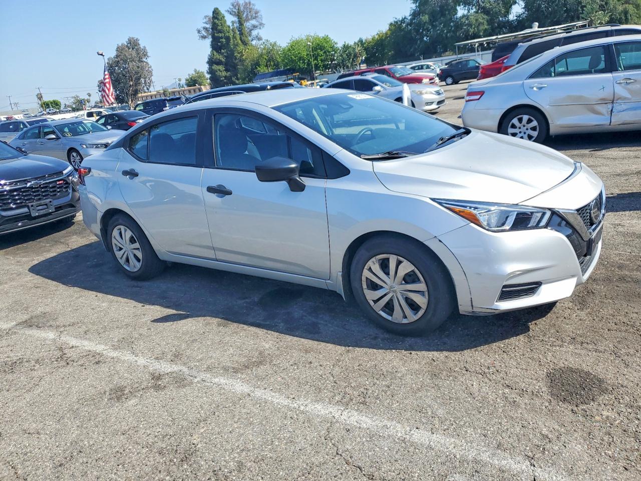 Nissan Versa S