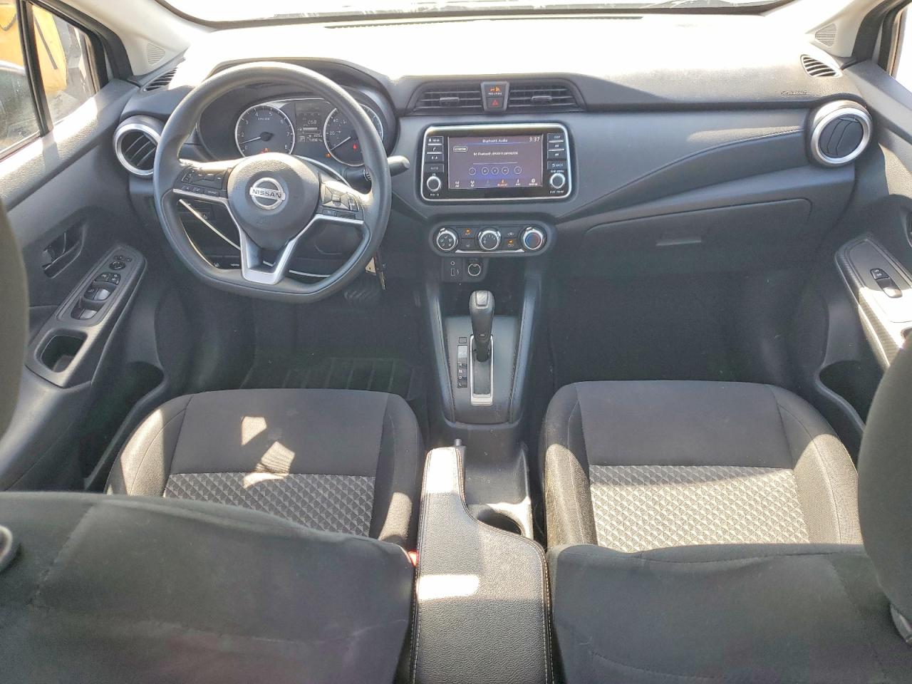 Nissan Versa S