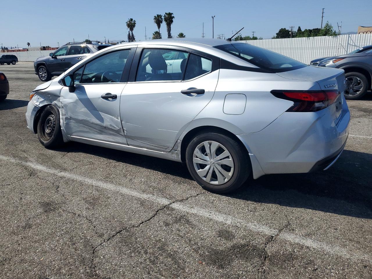 Nissan Versa S