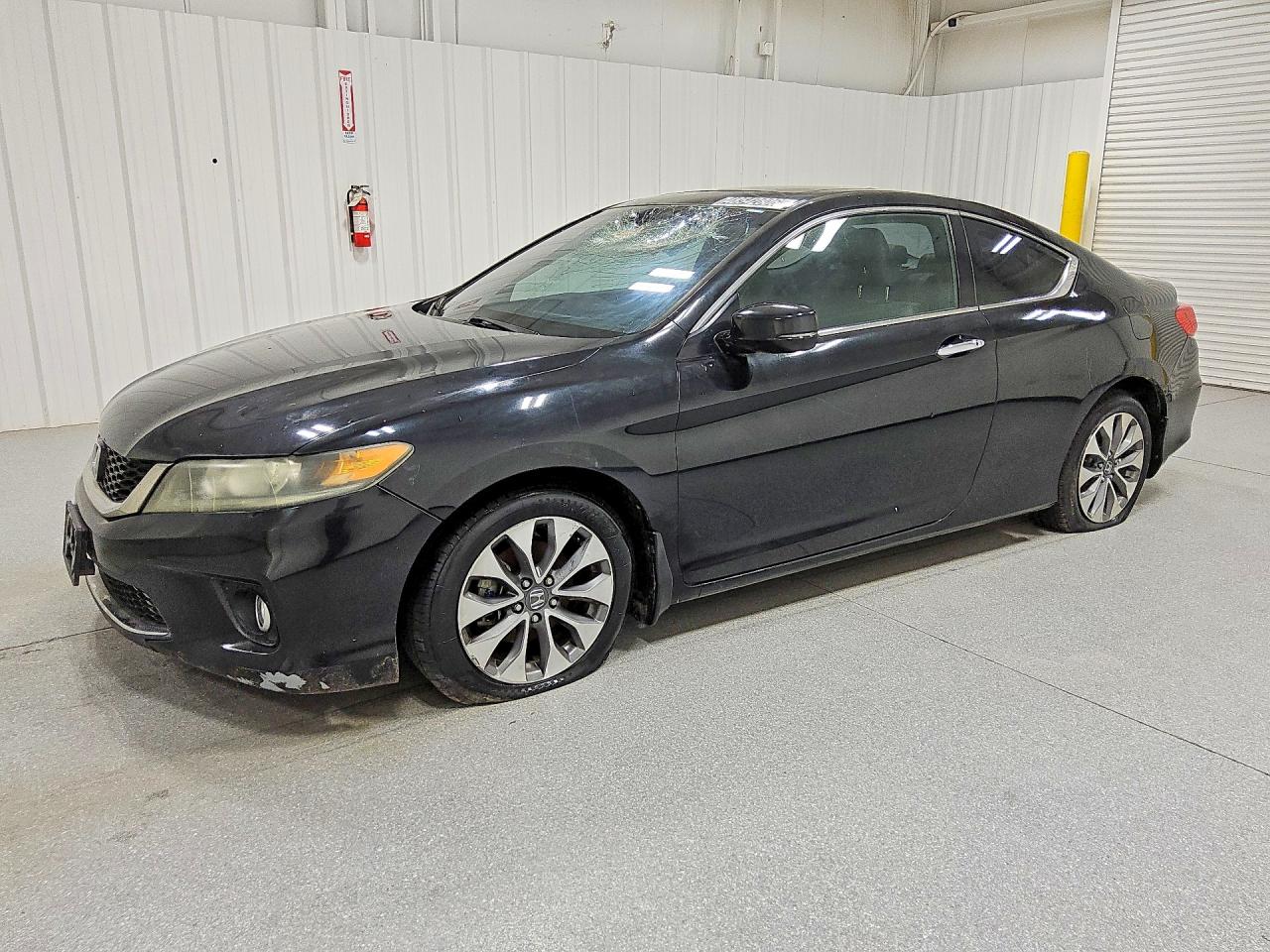 Salvage Honda Accord Image