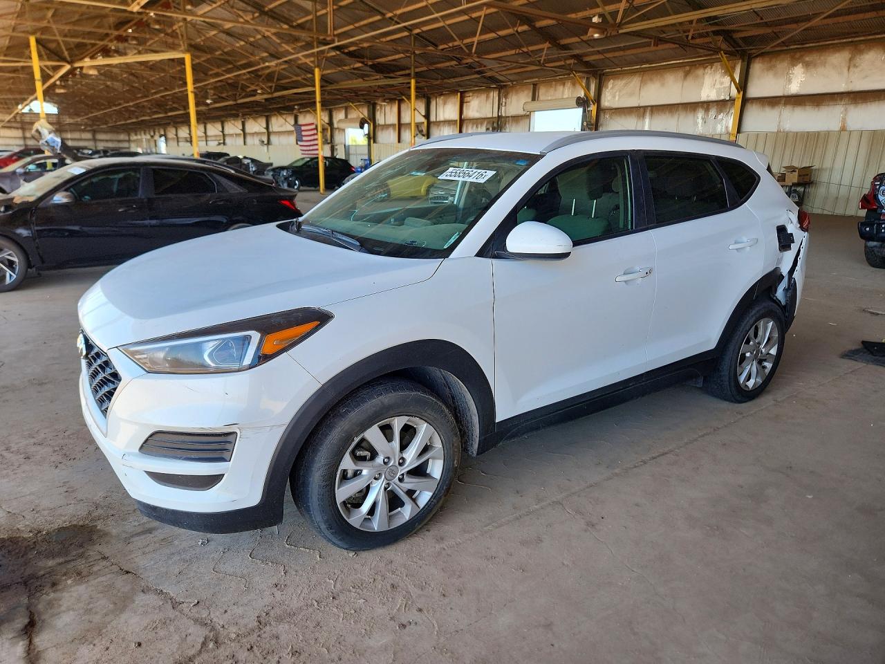 Salvage Hyundai TUCSON Image