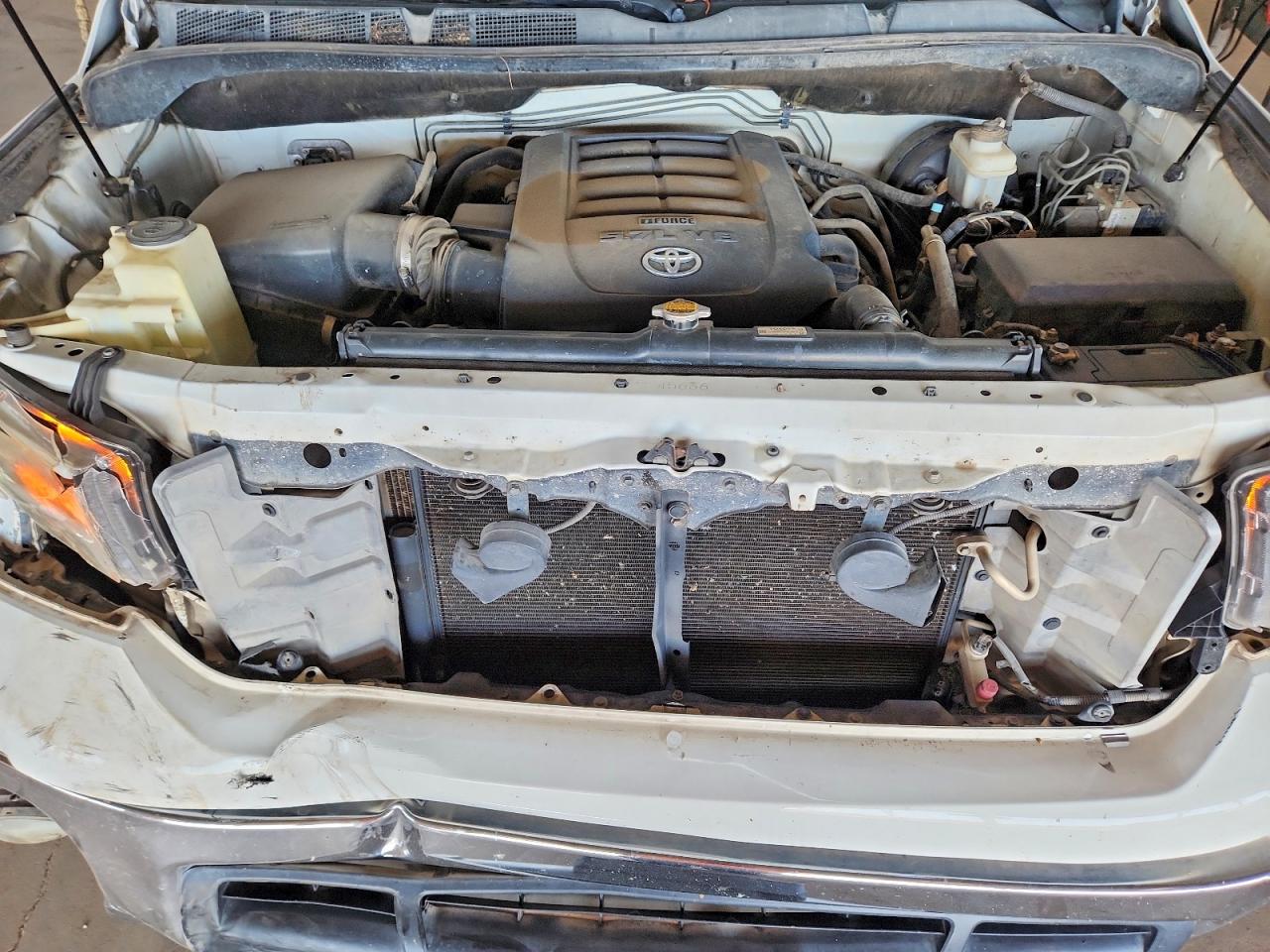 Toyota Tundra Crewmax Sr5