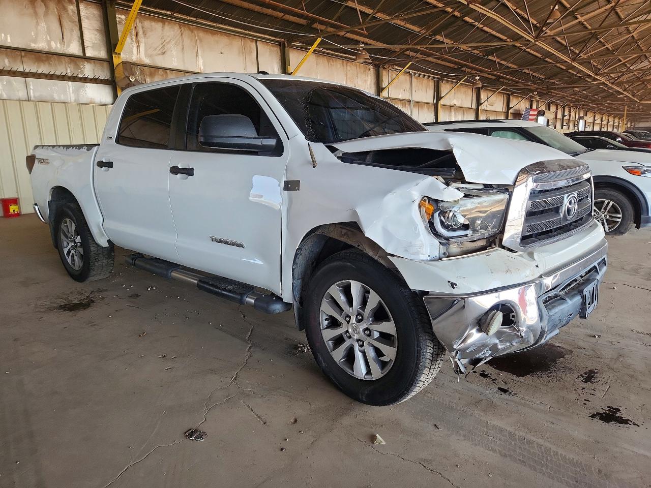 Toyota Tundra Crewmax Sr5