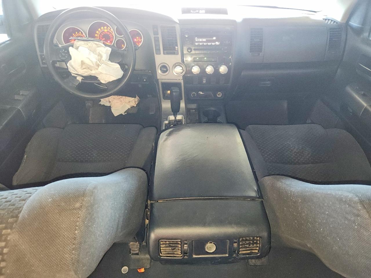 Toyota Tundra Crewmax Sr5
