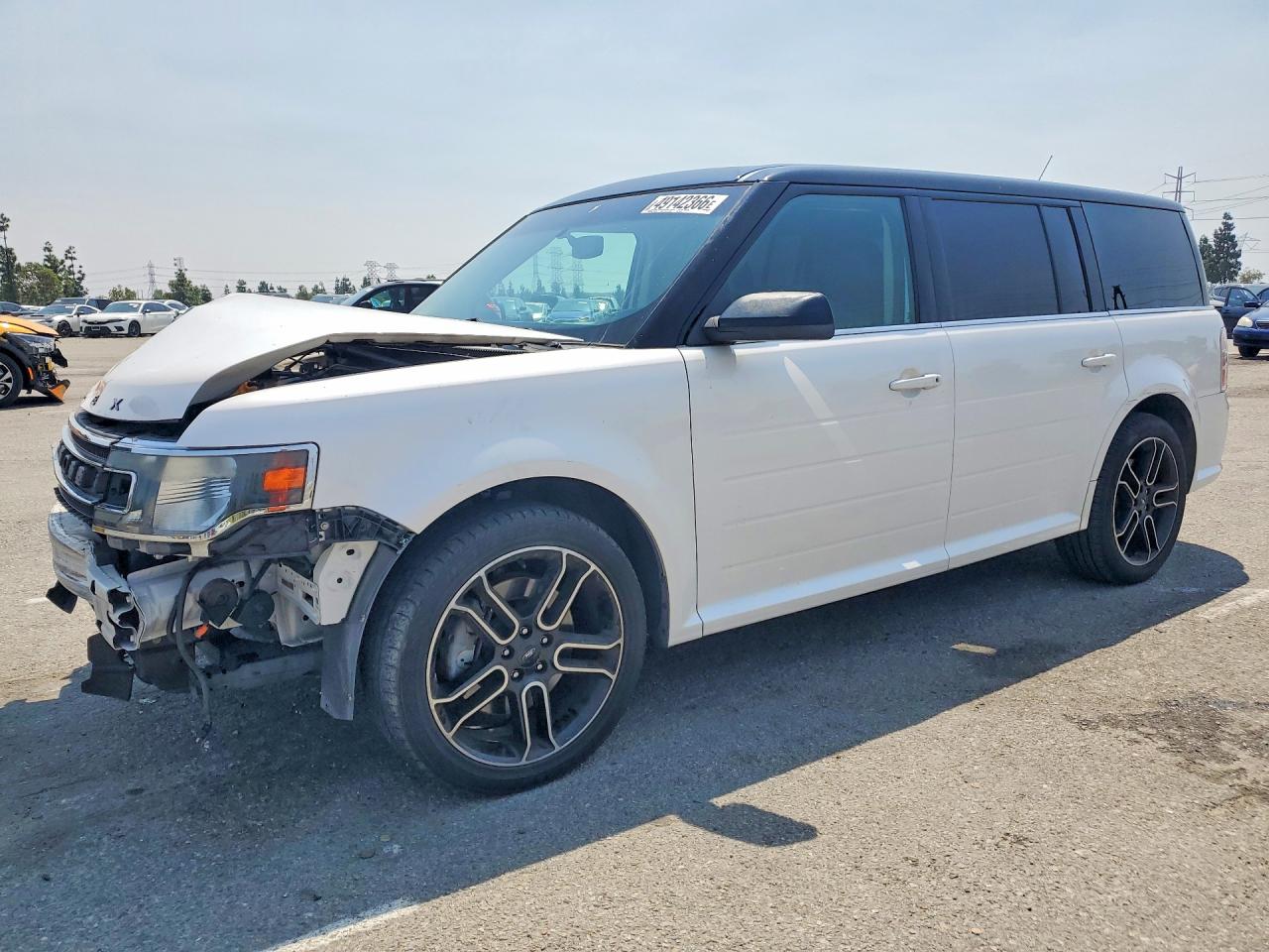 Salvage Ford Flex Image