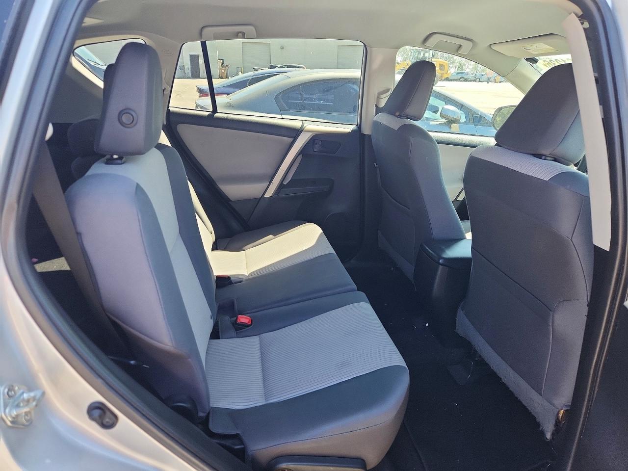 Toyota RAV4 Le