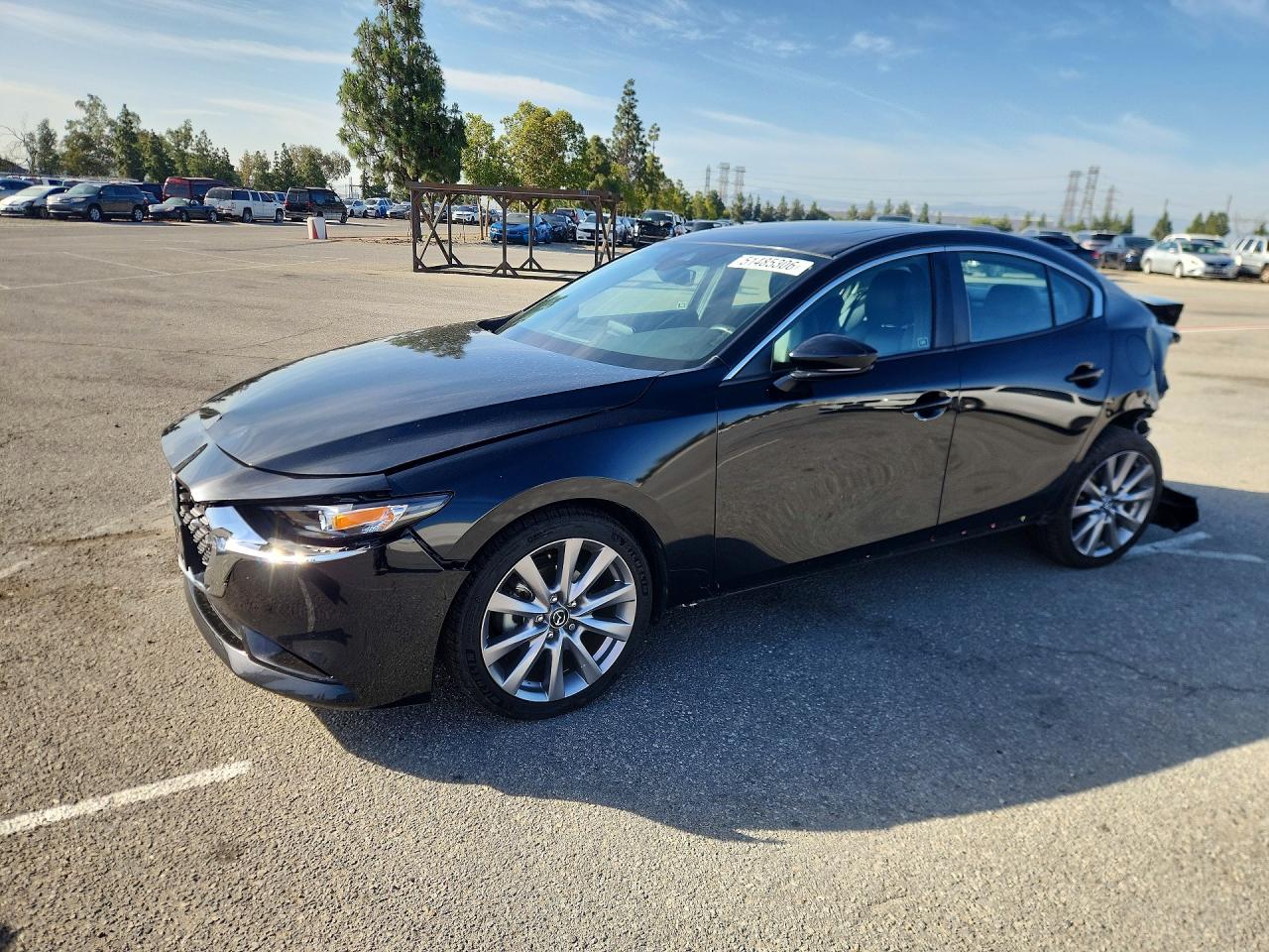 Salvage Mazda 3 Image