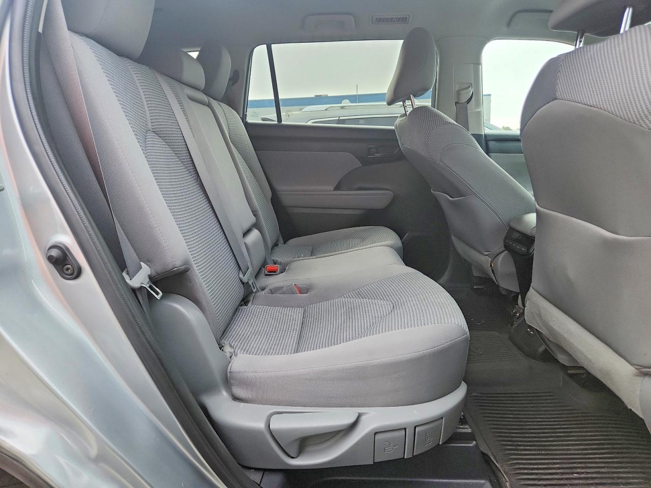 Toyota Highlander Le