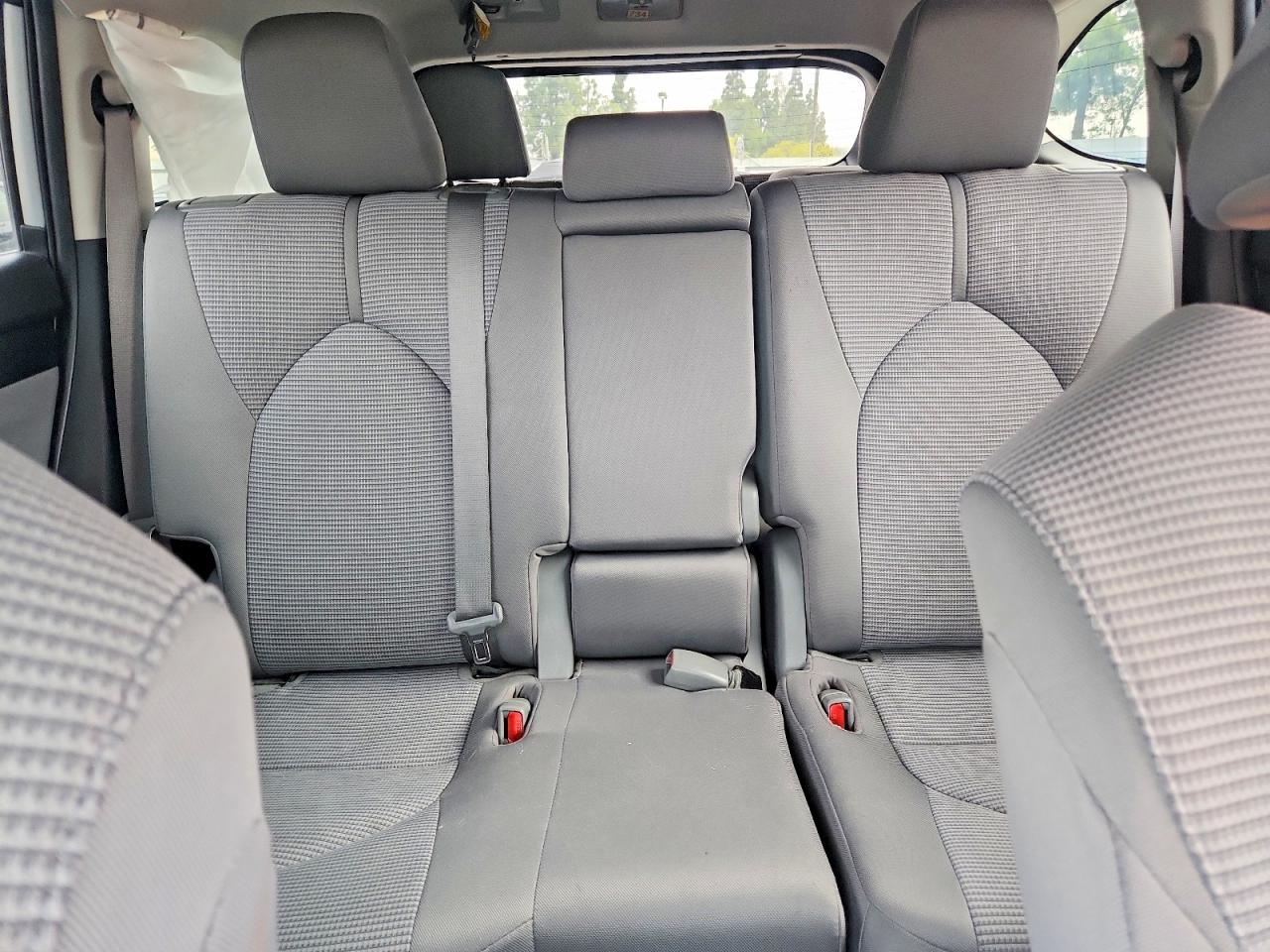 Toyota Highlander Le