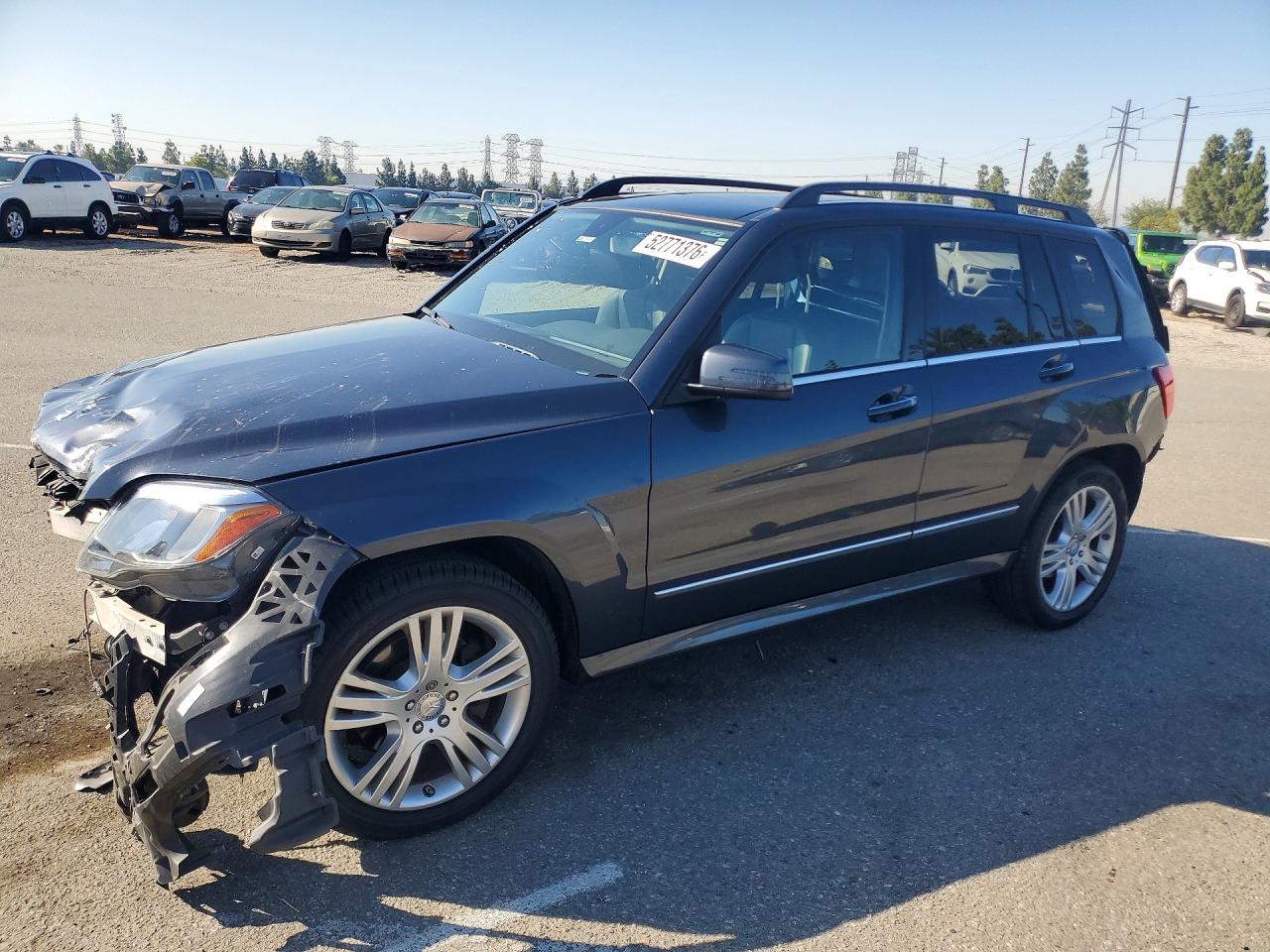 Salvage Mercedes-Benz GLK Image