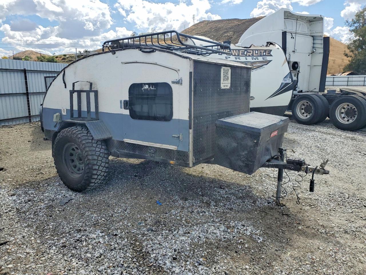 Salvage Unkn Trailr Image