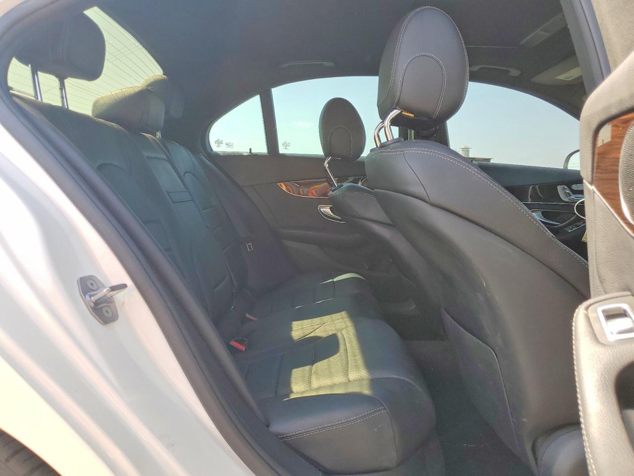 Mercedes-Benz C-Class 300
