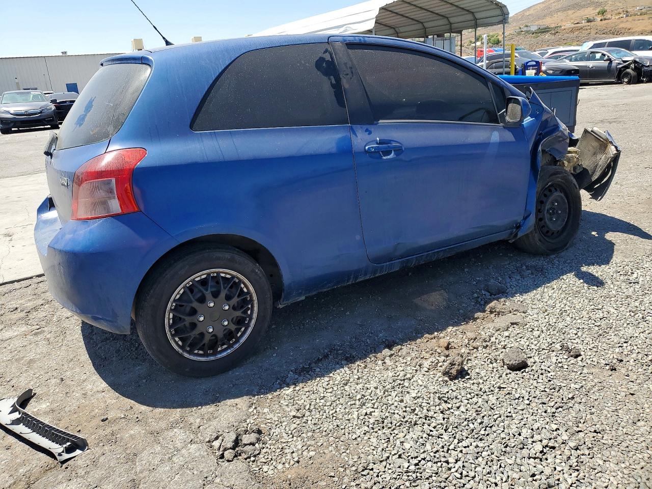 Toyota Yaris Base