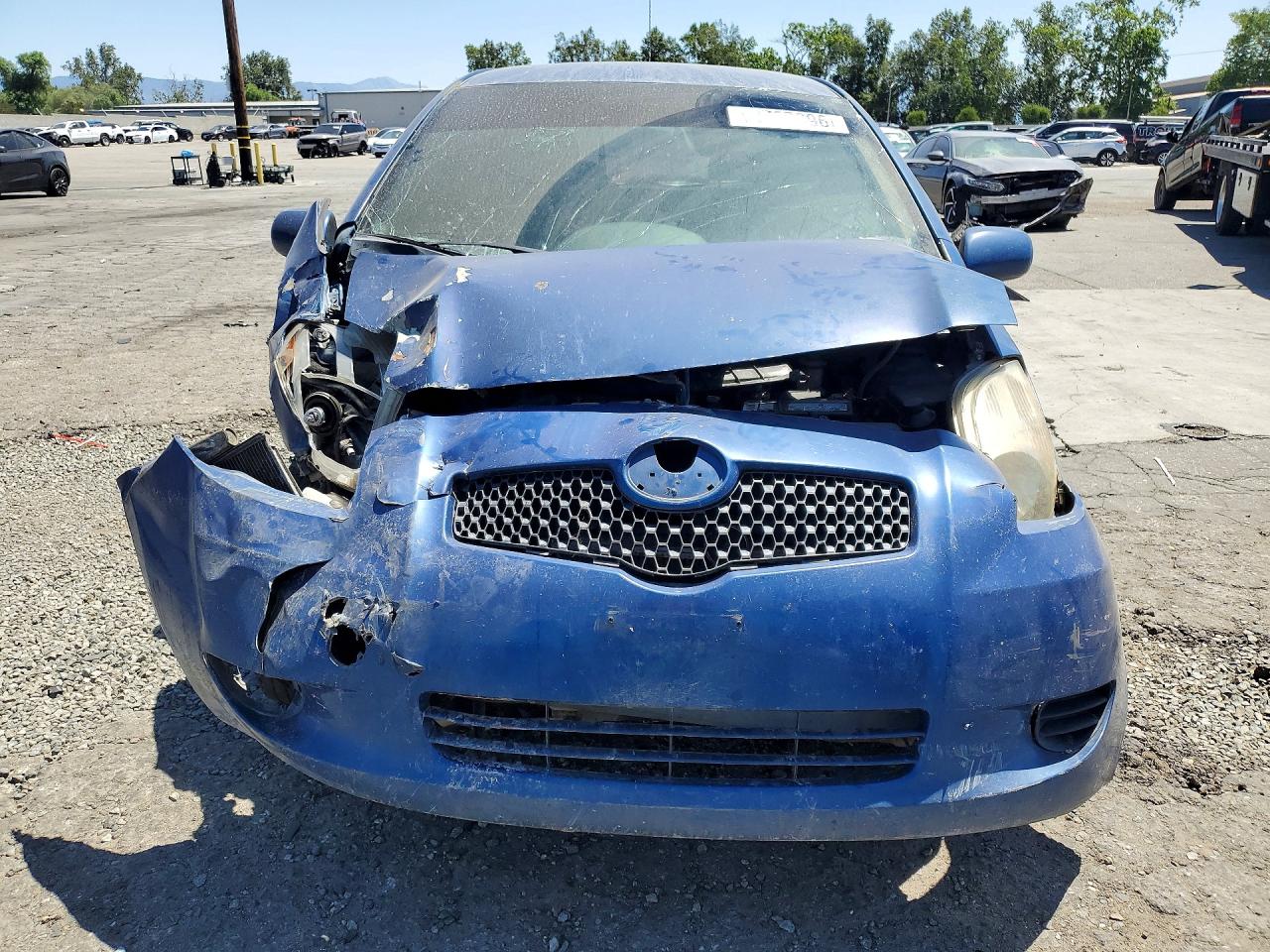 Toyota Yaris Base