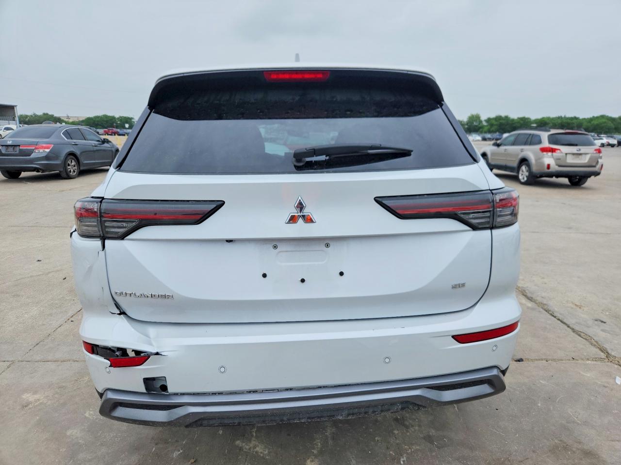 Mitsubishi Outlander Se