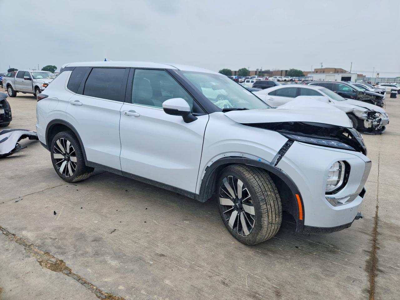 Mitsubishi Outlander Se