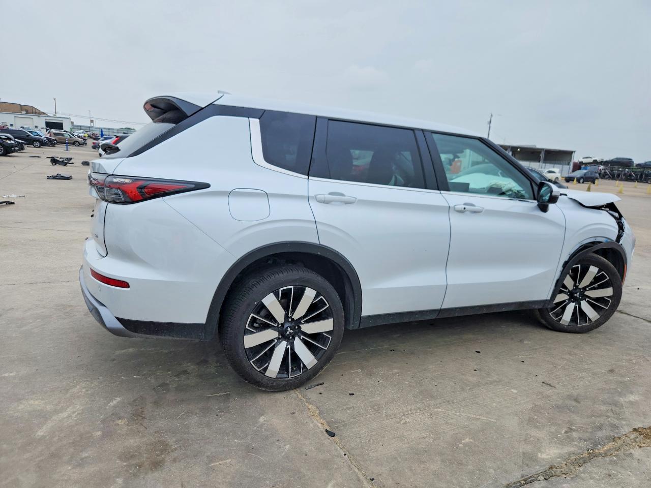 Mitsubishi Outlander Se