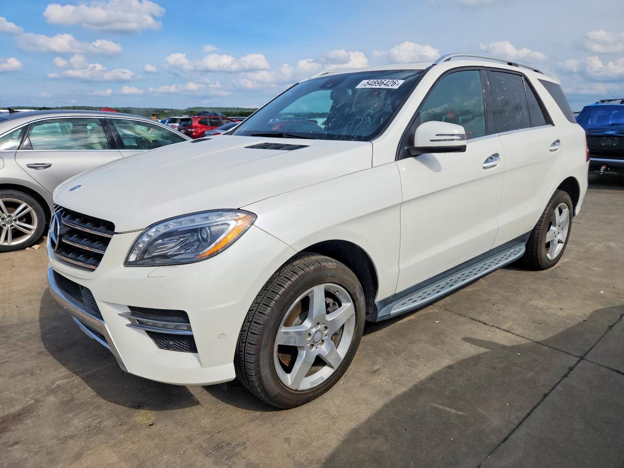 Salvage Mercedes-Benz M-Class Image