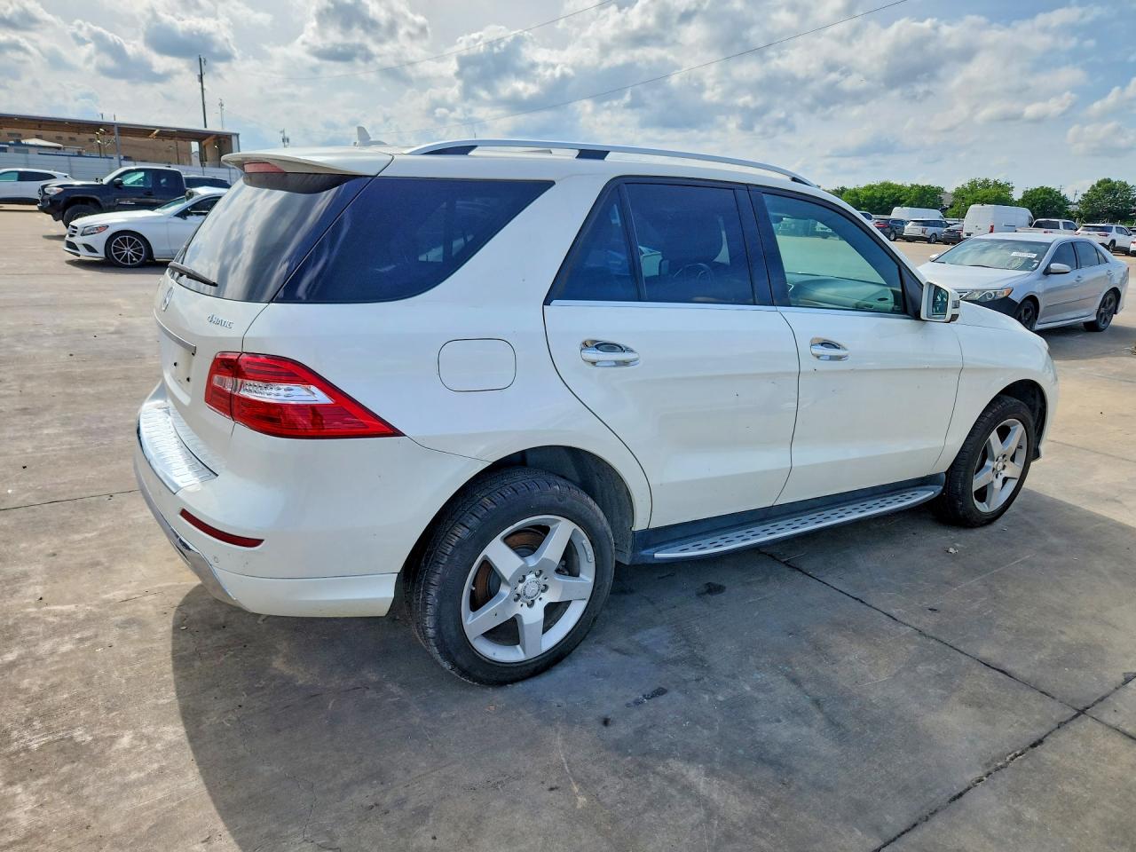 Mercedes-Benz M-Class 550 4matic