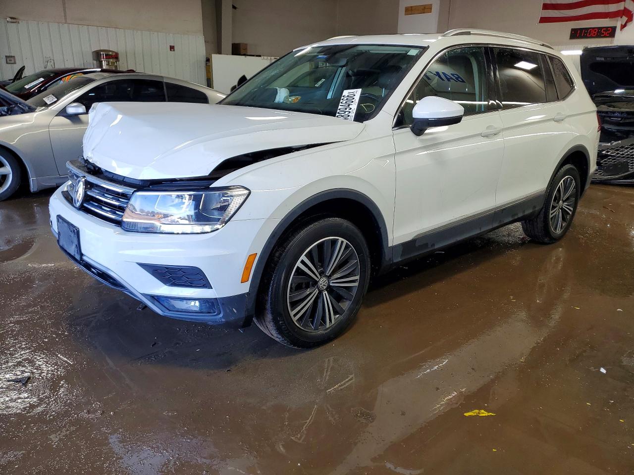 Salvage Volkswagen Tiguan Image