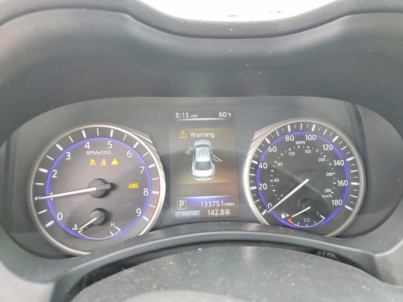 INFINITI Q50 Premium