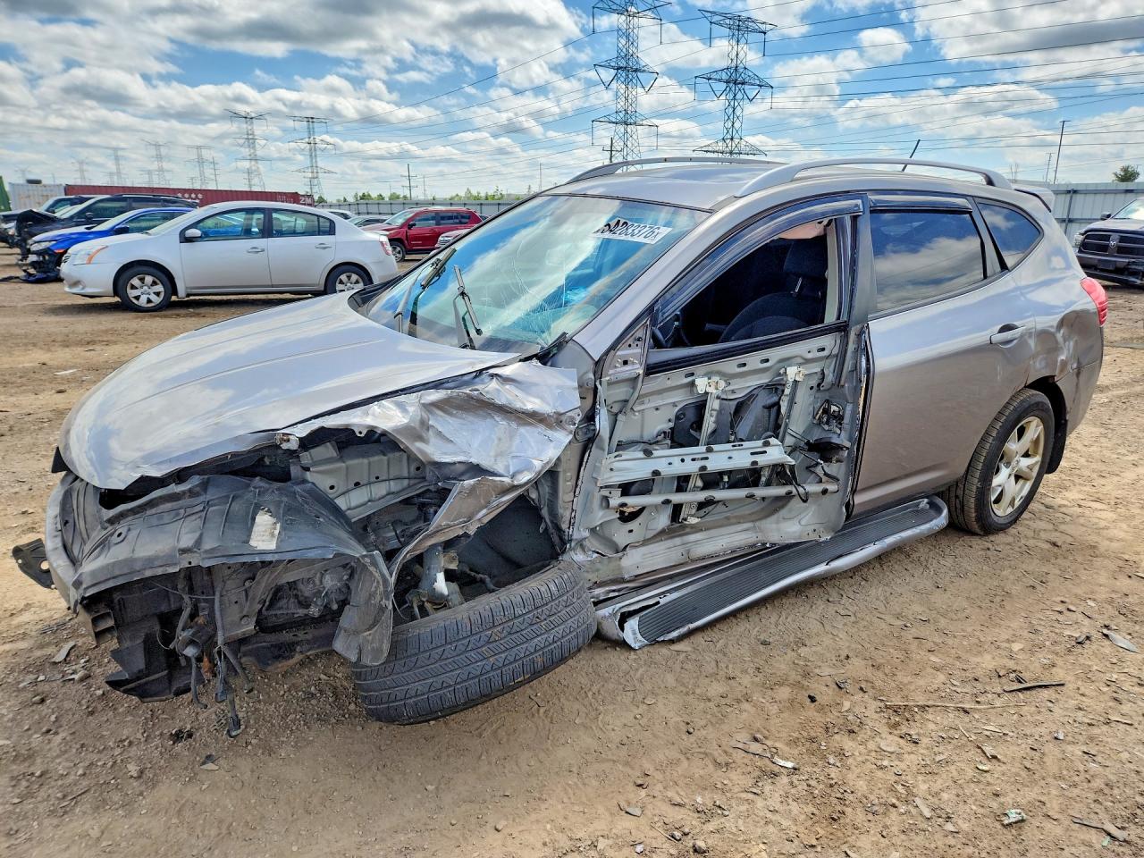 Salvage Nissan Rogue Image