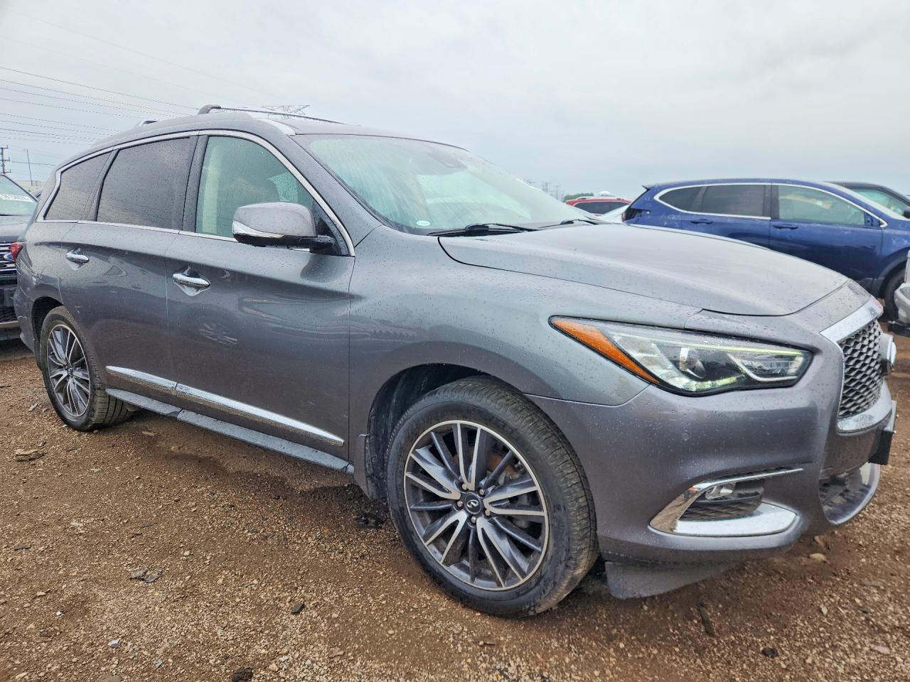 INFINITI Qx Luxe