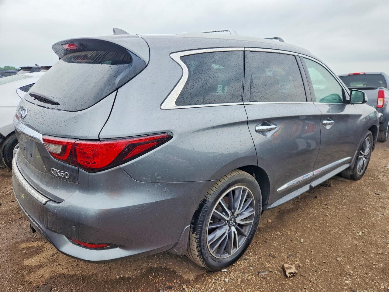 INFINITI Qx Luxe