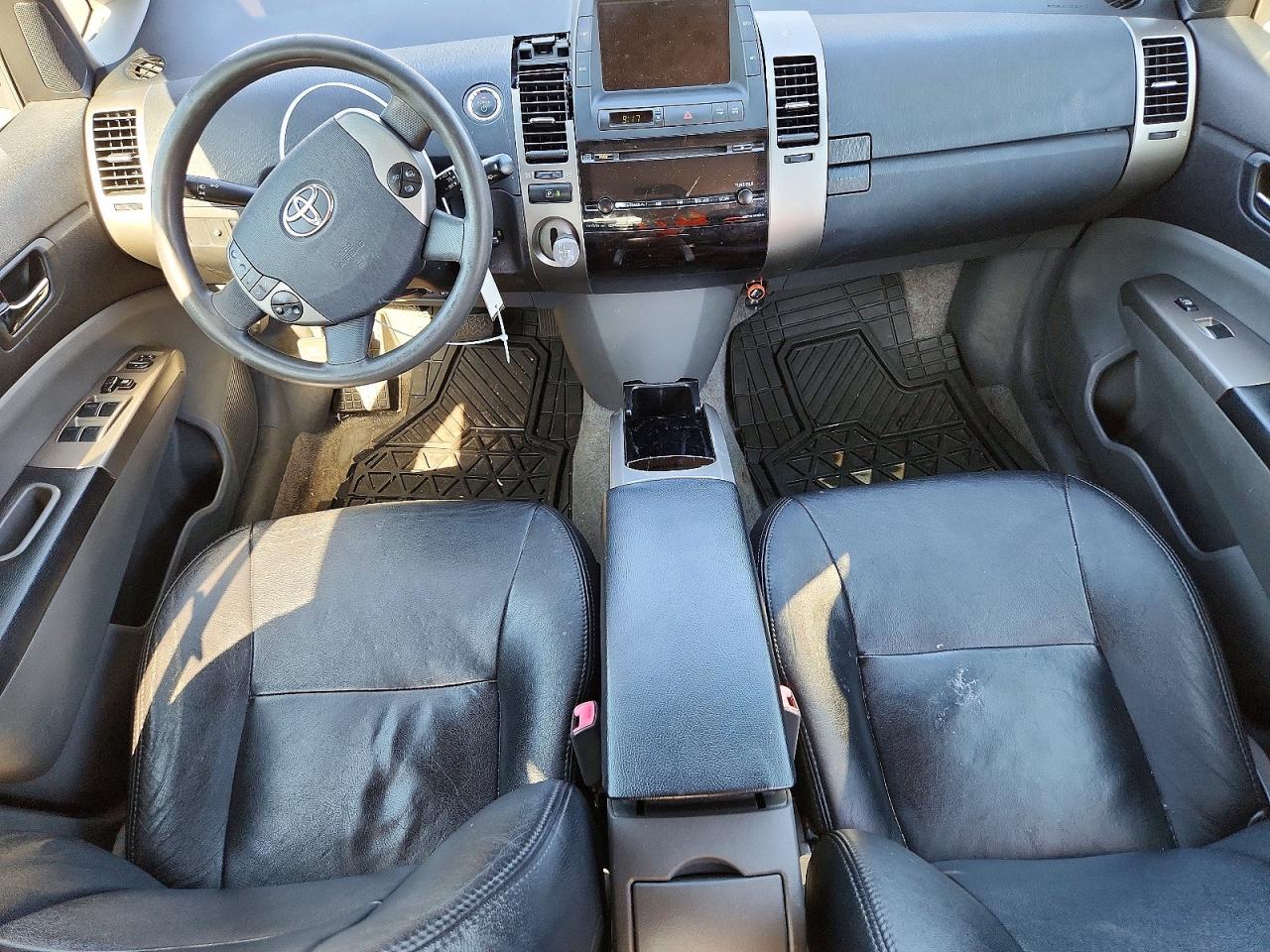 Toyota Prius Base