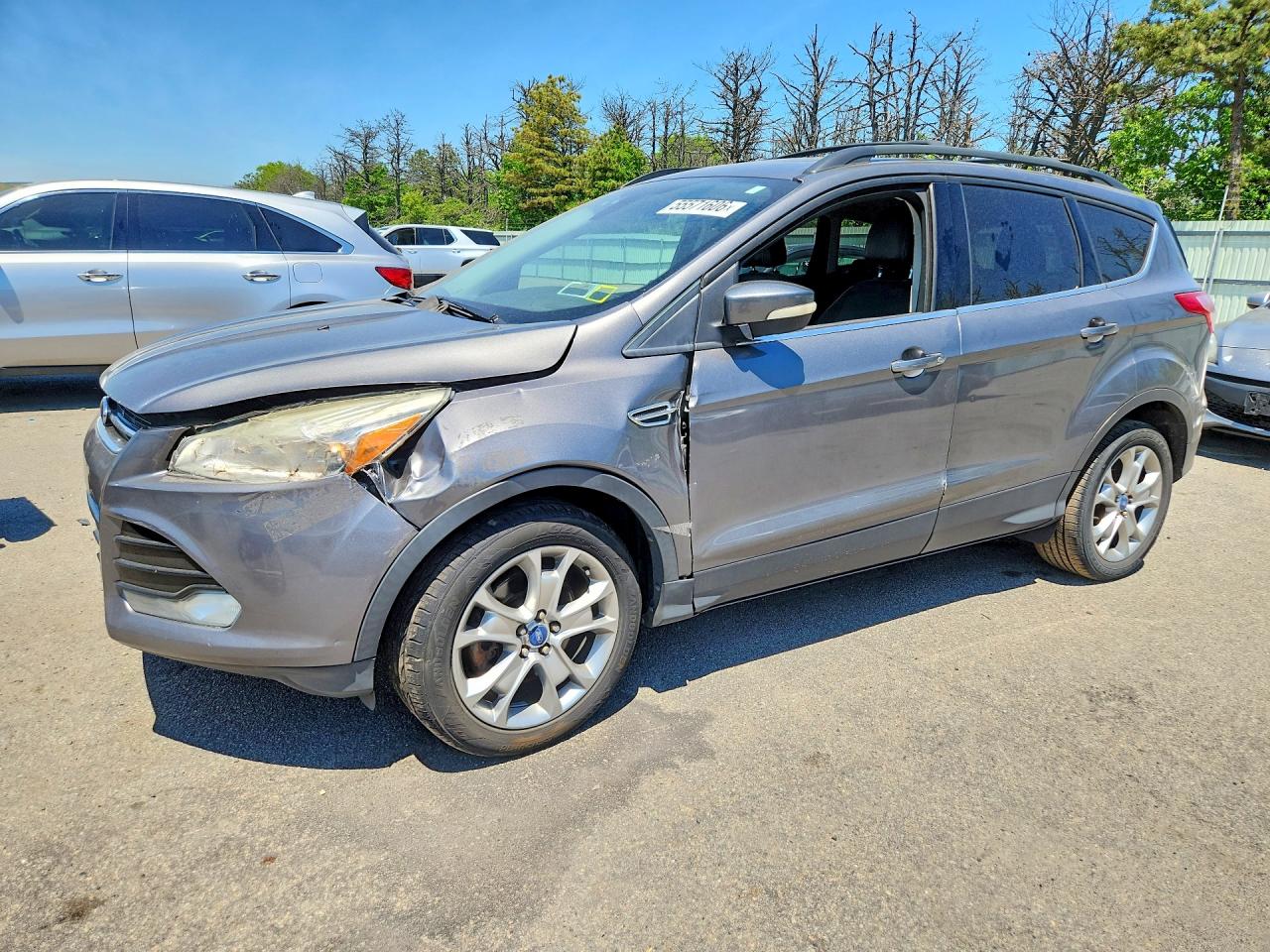 Salvage Ford Escape Image