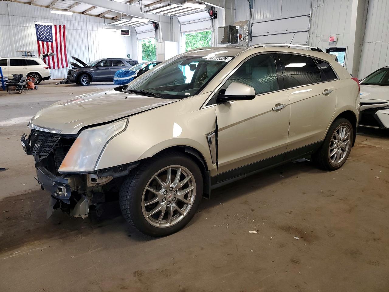 Salvage Cadillac SRX Image