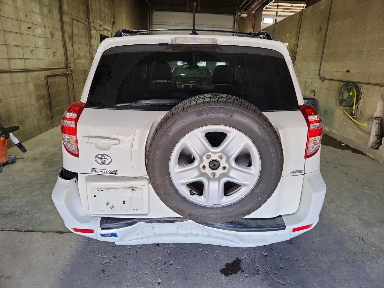 Toyota RAV4 Base