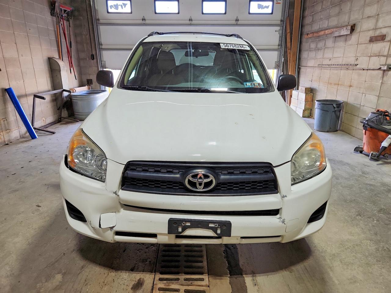 Toyota RAV4 Base