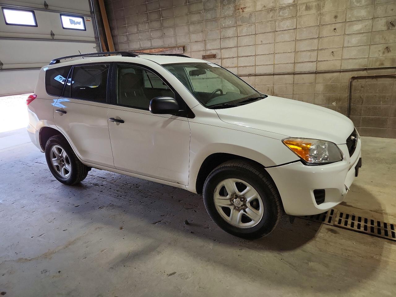 Toyota RAV4 Base