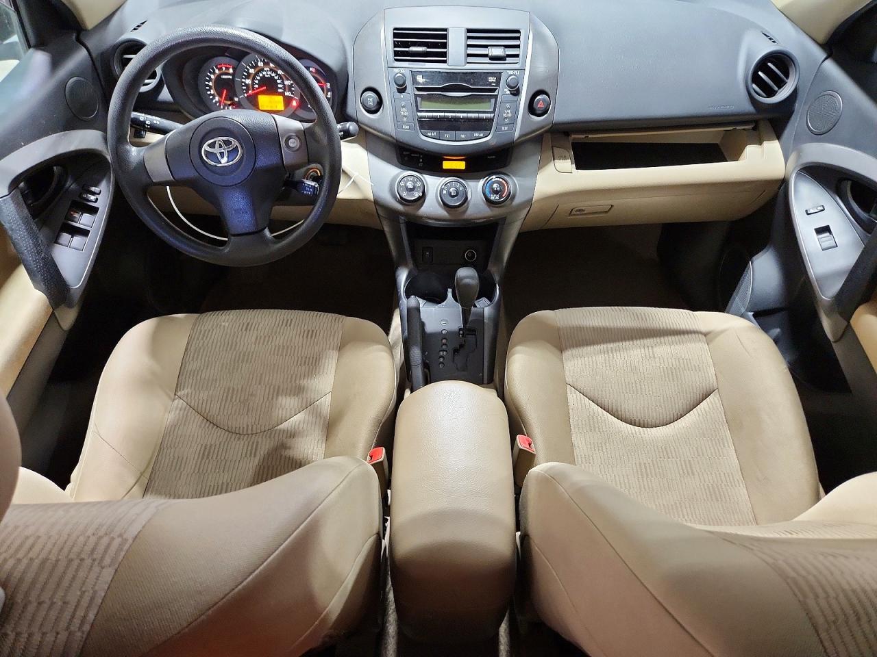 Toyota RAV4 Base
