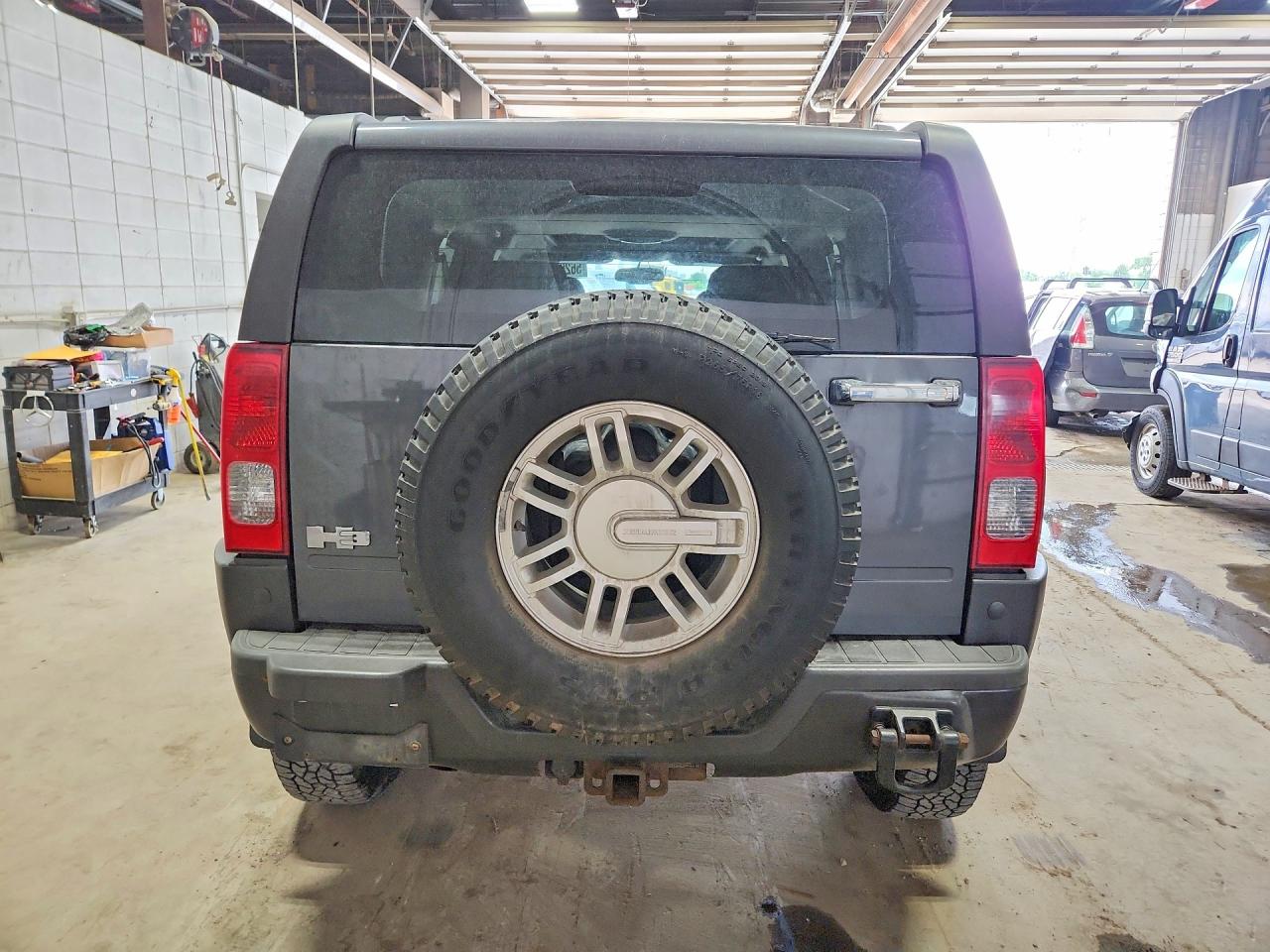 HUMMER H3