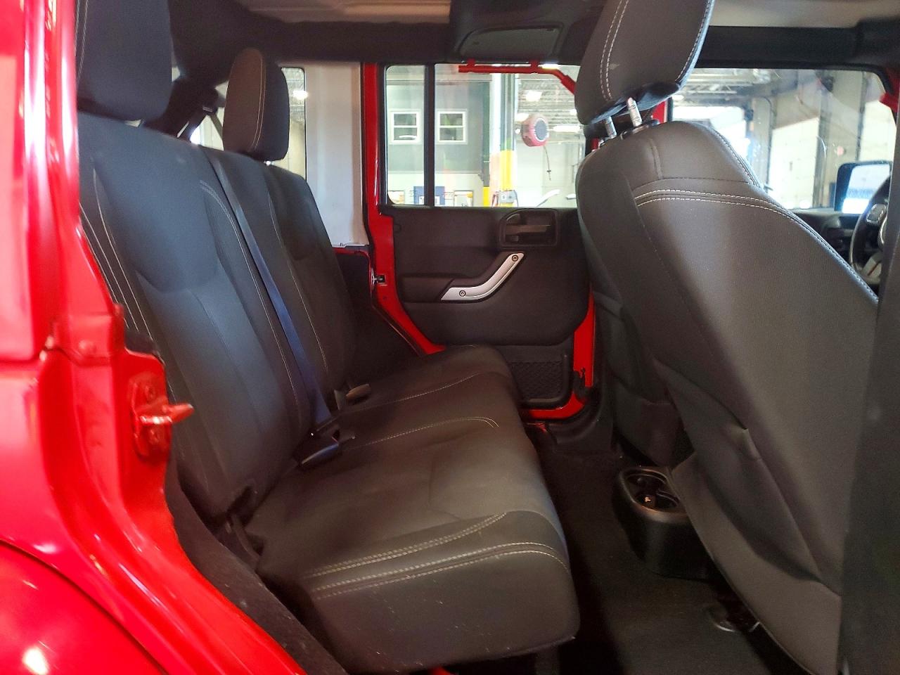 Jeep Wrangler Sahara