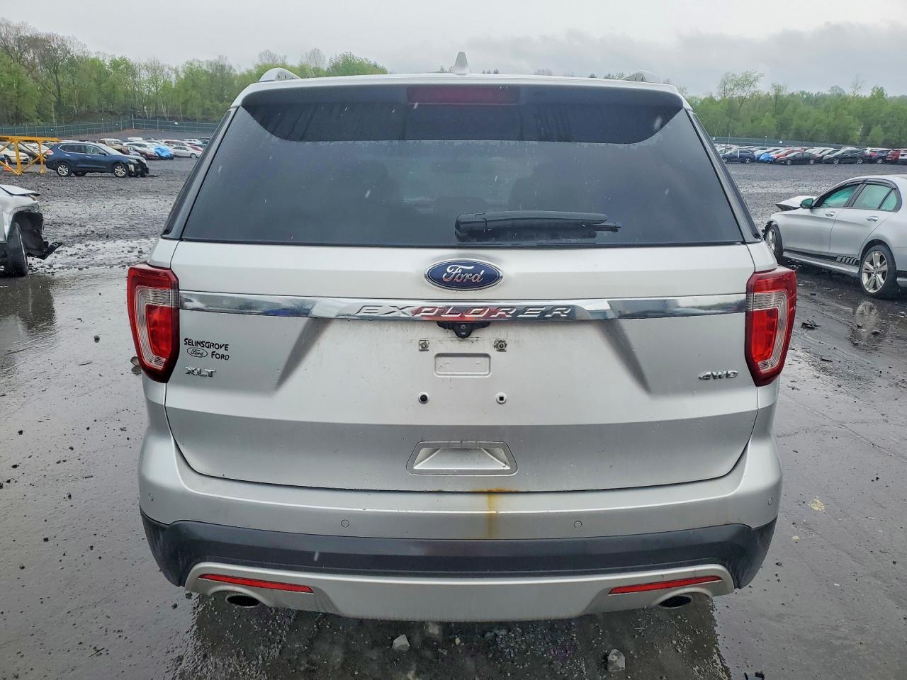 Ford Explorer Xlt