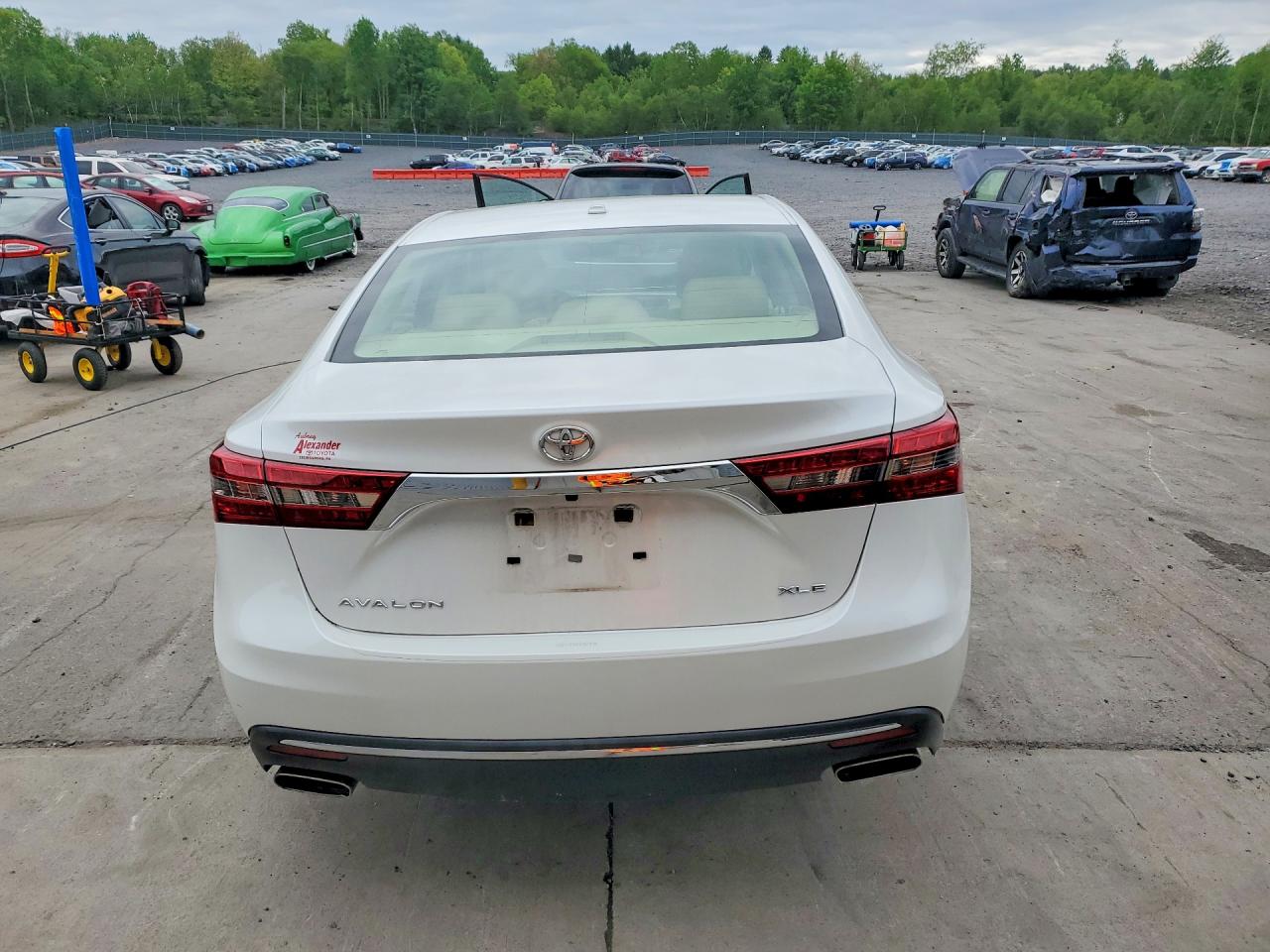 Toyota Avalon Xle Premium