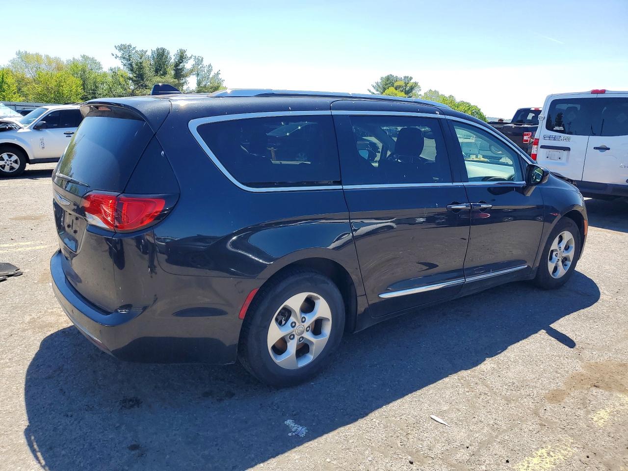Chrysler Pacifica Touring L Plus