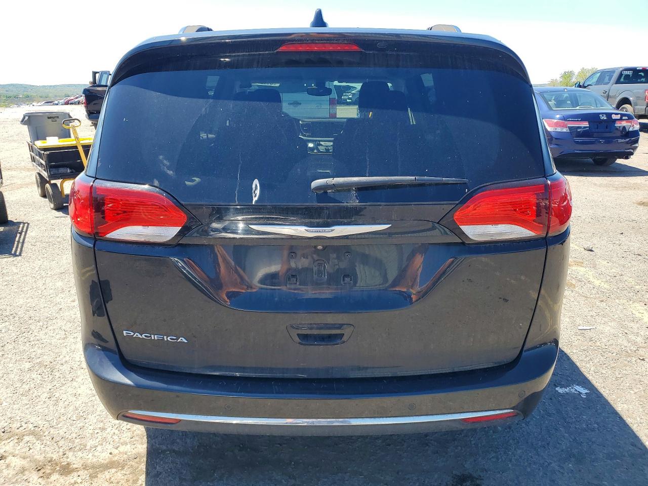 Chrysler Pacifica Touring L Plus